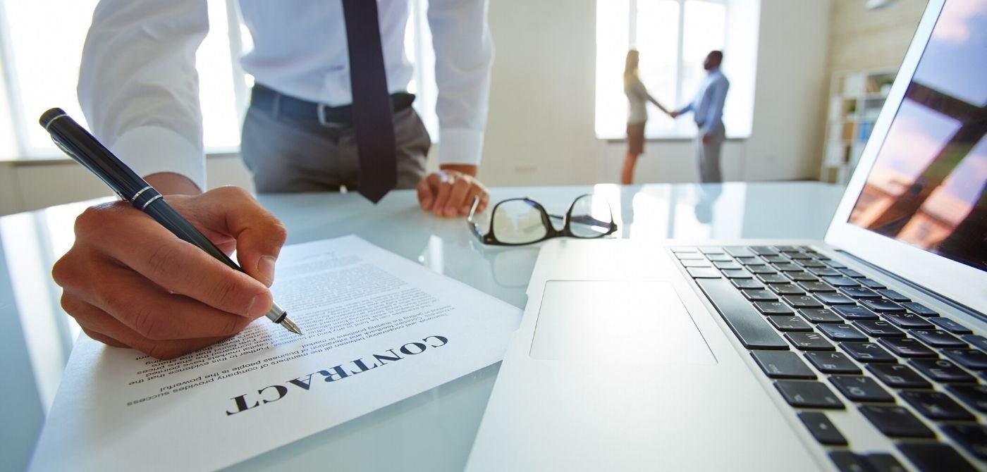 imgi_168_Construction-Contract